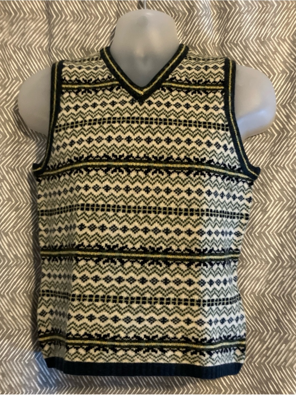 the limited lambswool vest size medium